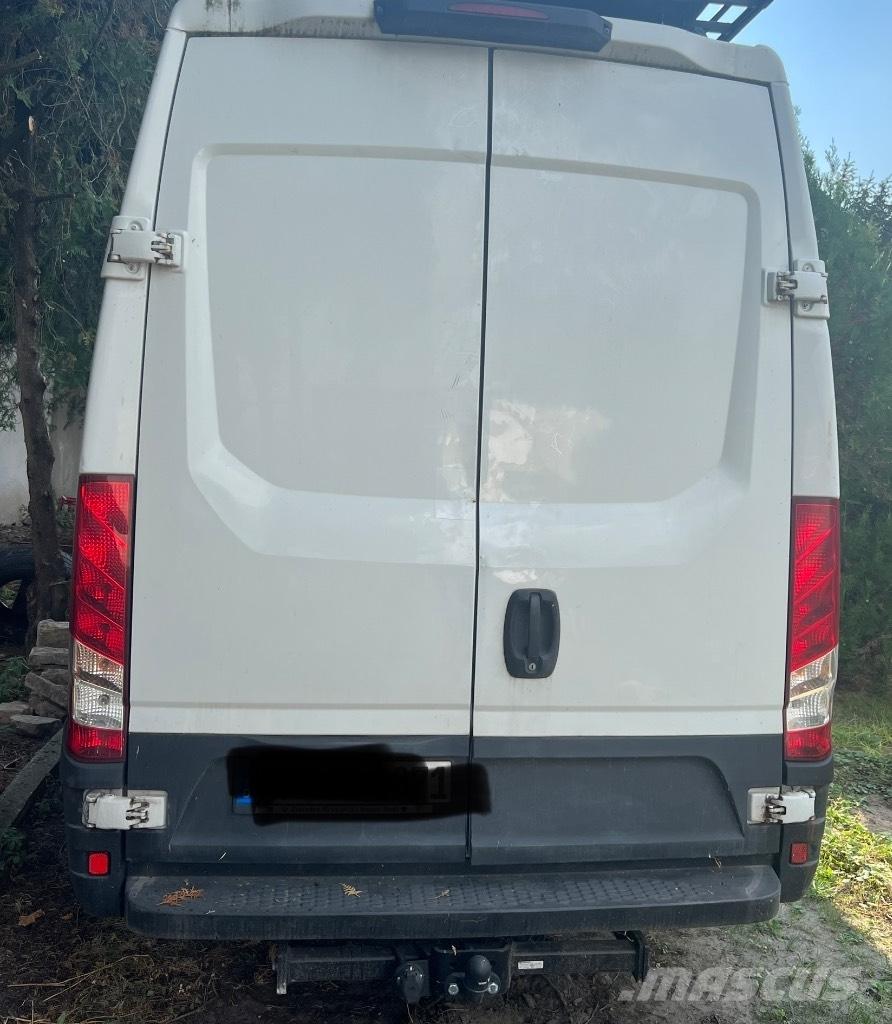 Iveco Daily 35S15 Панельні фургони