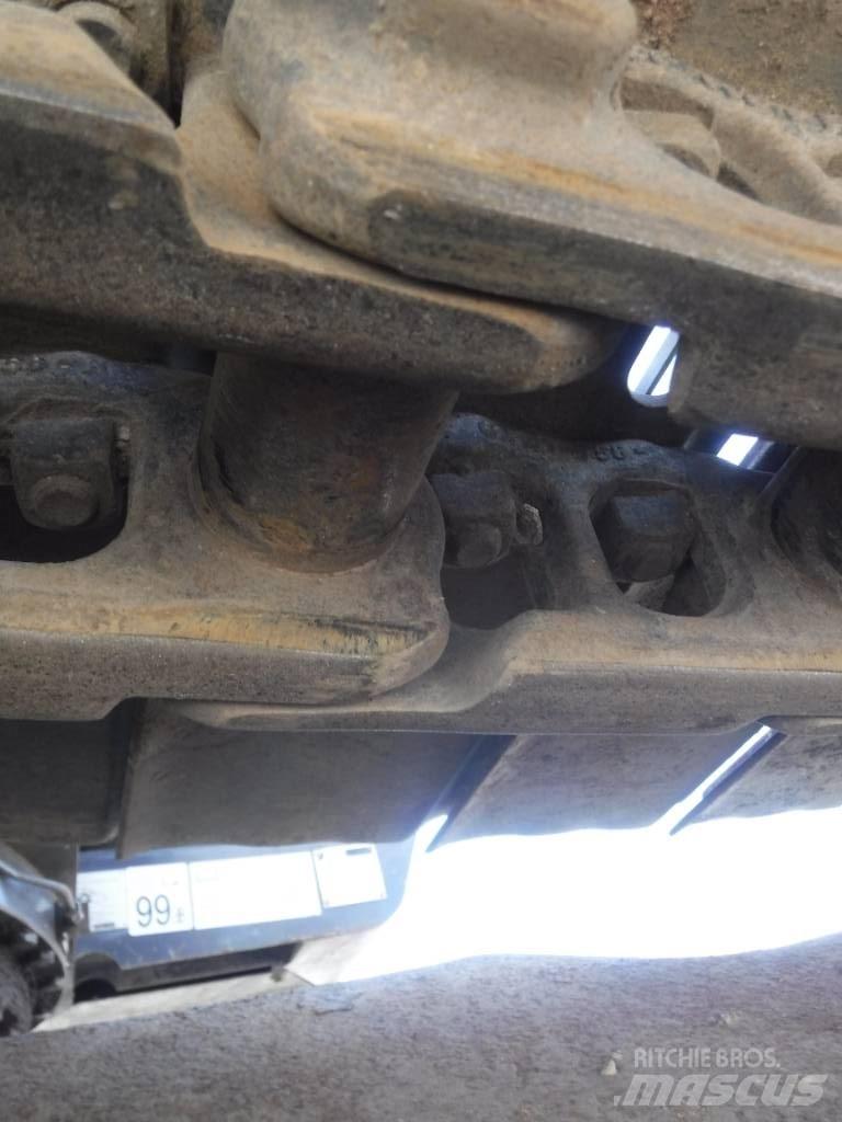 CASE CX 130 D Гусеничні екскаватори