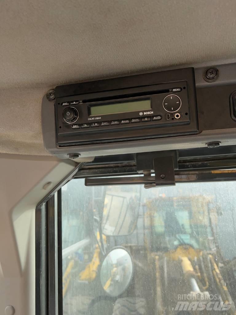 Komatsu WA 380-8 Фронтальні навантажувачі