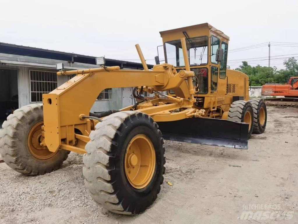 XCMG GR180 Грейдери