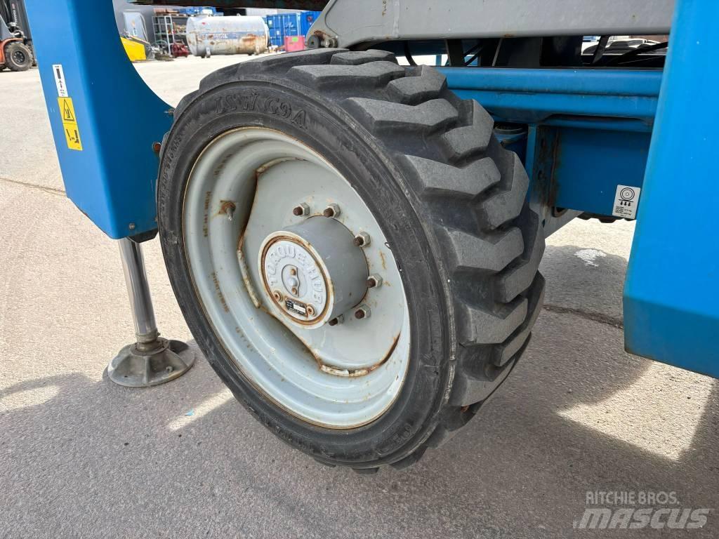 Genie GS 4390 RT Підйомники-ножиці