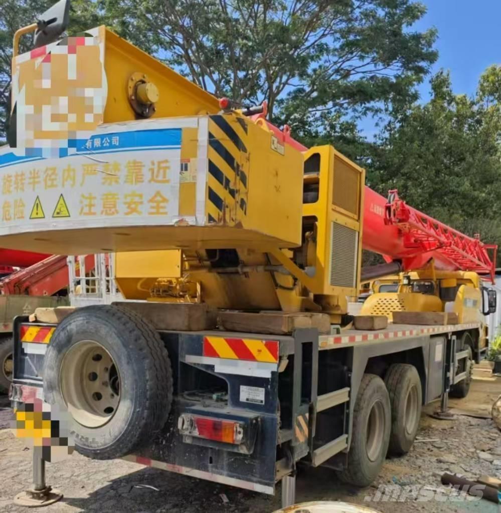 Sany STC250S автокрани