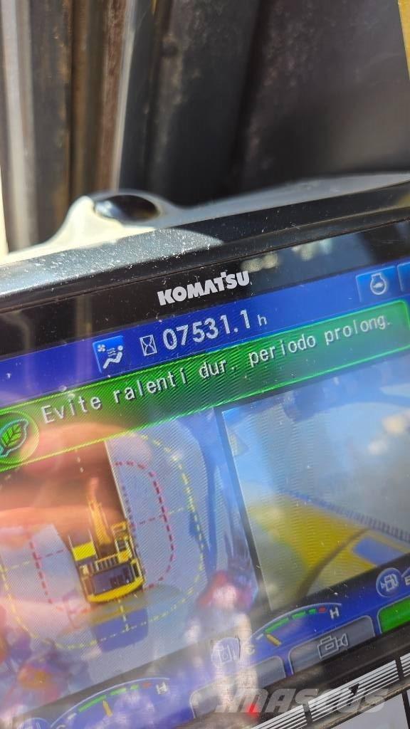 Komatsu PC 210 LC-11 Гусеничні екскаватори