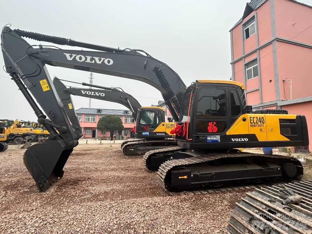 Volvo EC 240 Гусеничні екскаватори