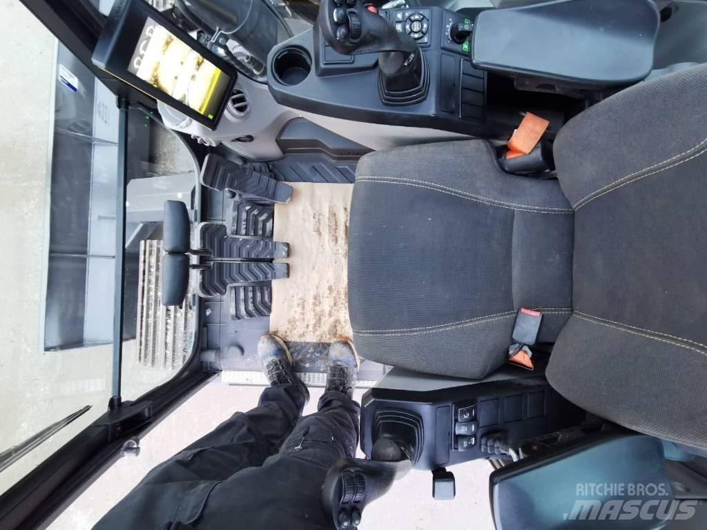 Volvo ECR145EL Гусеничні екскаватори