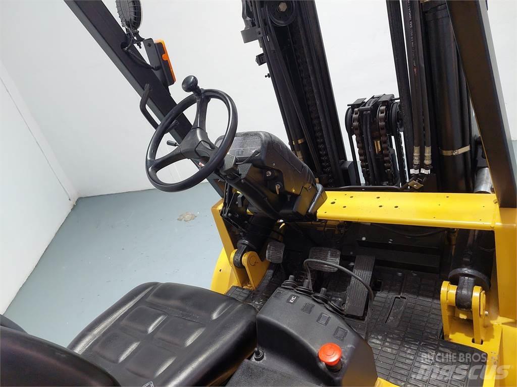 CAT DP45K Дизельні навантажувачі
