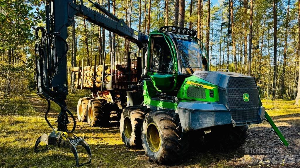 John Deere 1010G Форвардери