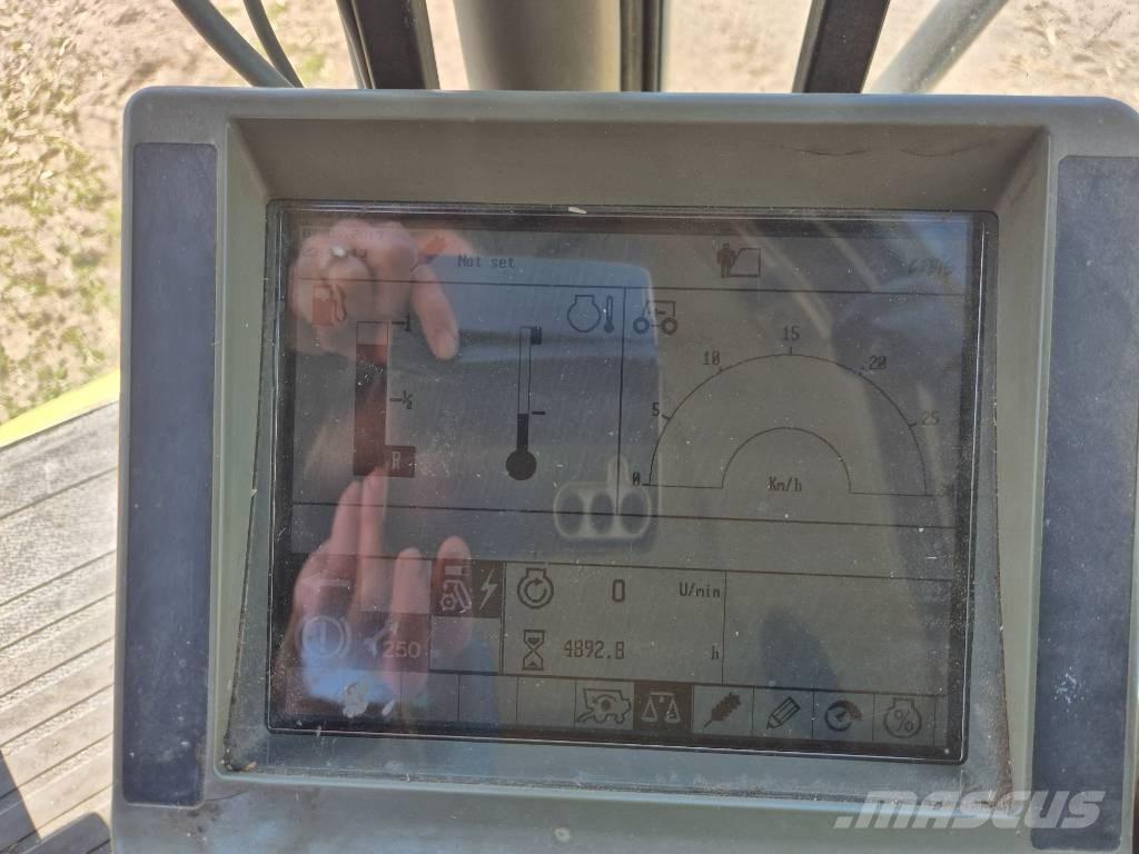 CLAAS Lexion 480 Зернозбиральні комбайни