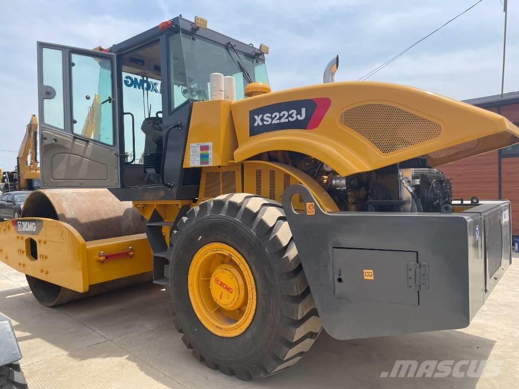 XCMG XS 223 J Грунтові котки