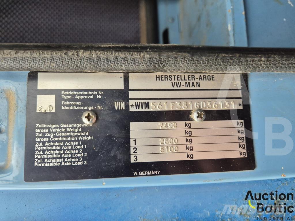 MAN 8.136 Вантажівки-платформи/бокове розвантаження