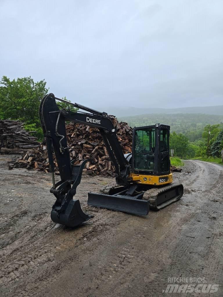 DEERE 50G Міні-екскаватори < 7т
