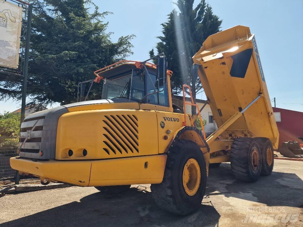Volvo A 25 E Зчленовані самоскиди