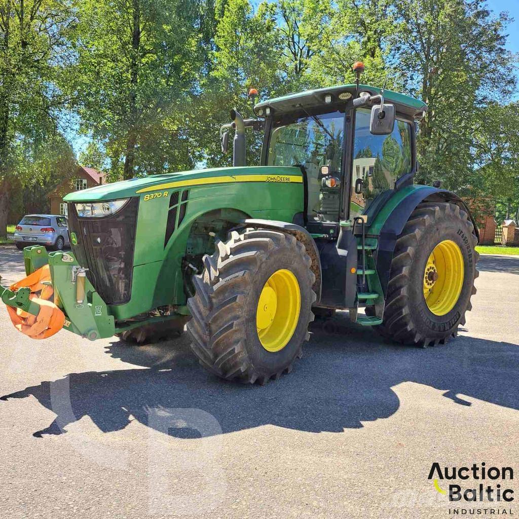 John Deere 8370 R Трактори