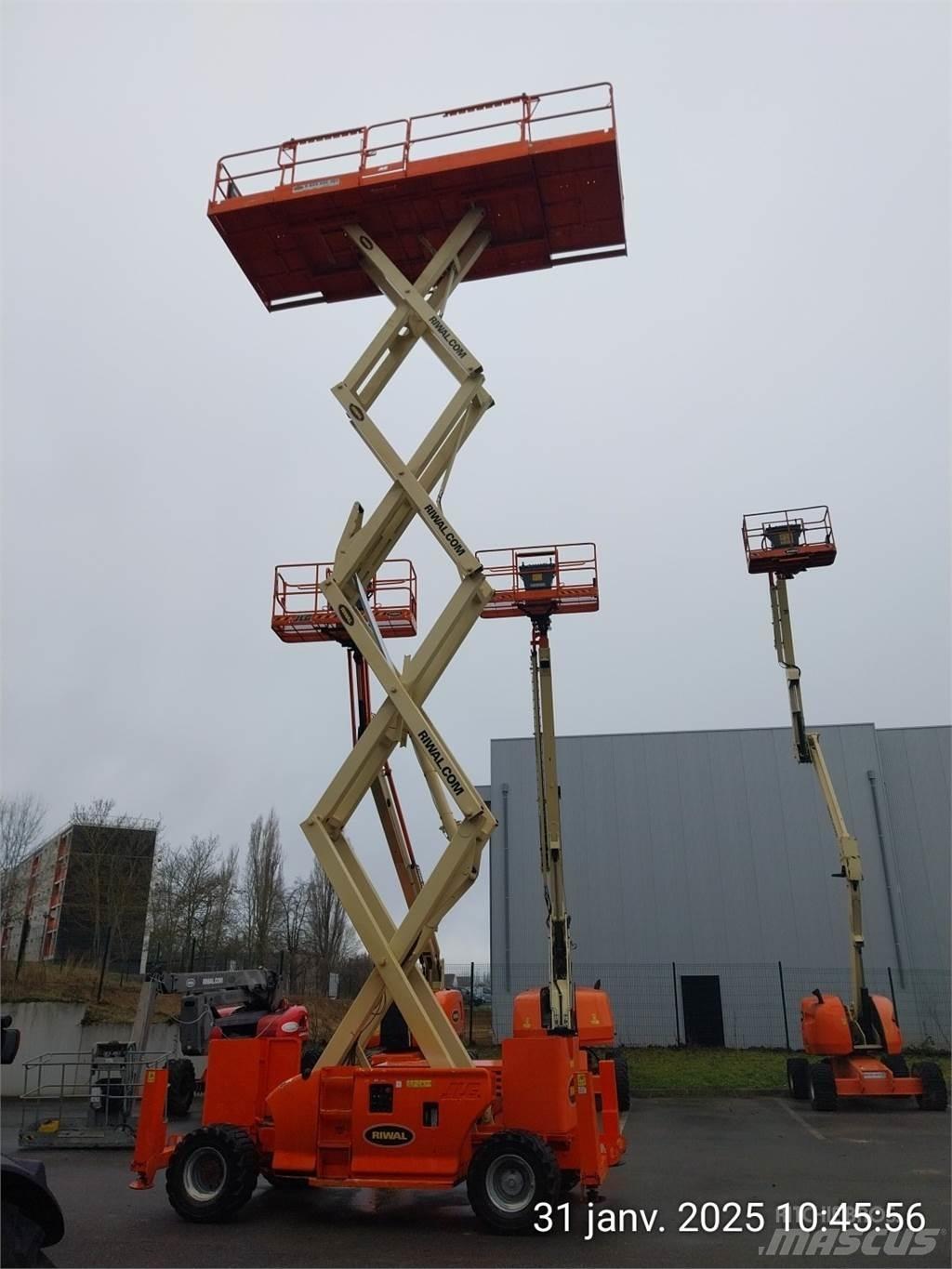 JLG 4394RT Підйомники-ножиці