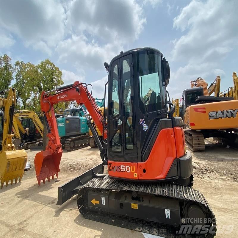 Hitachi ZX 50 U Міні-екскаватори < 7т