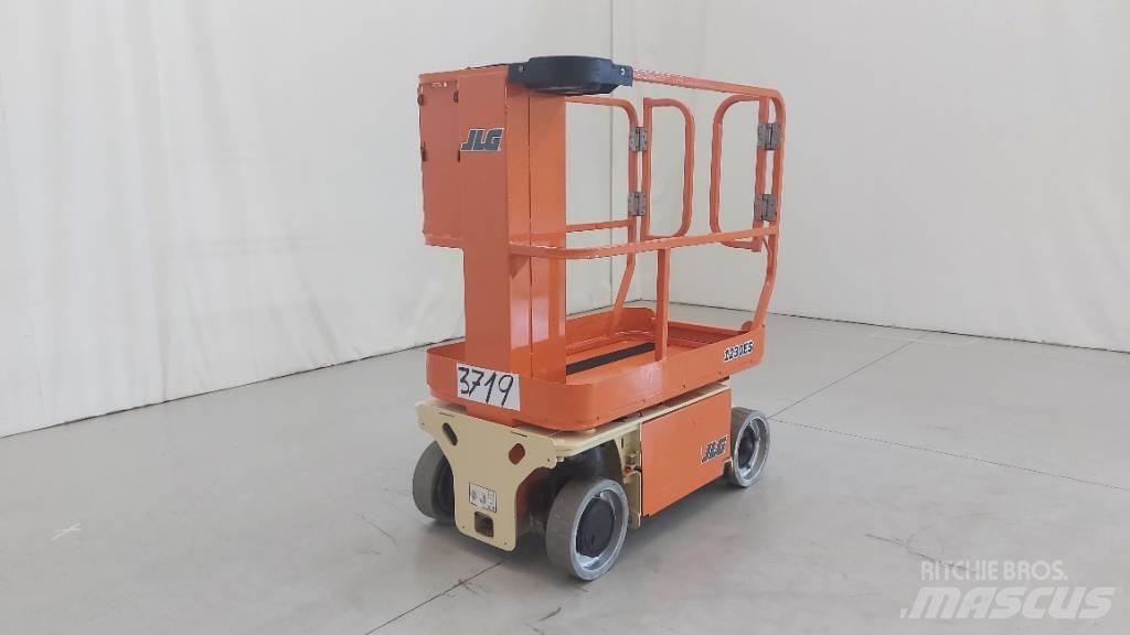 JLG 1230 ES Підйомники-ножиці