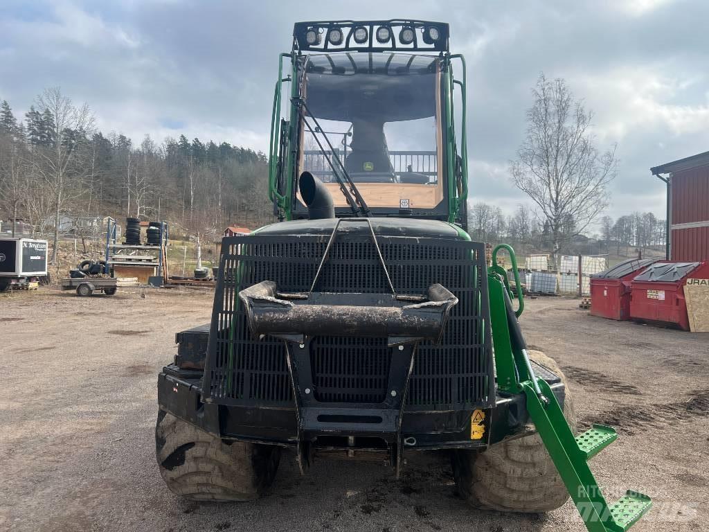 John Deere 810 E Форвардери