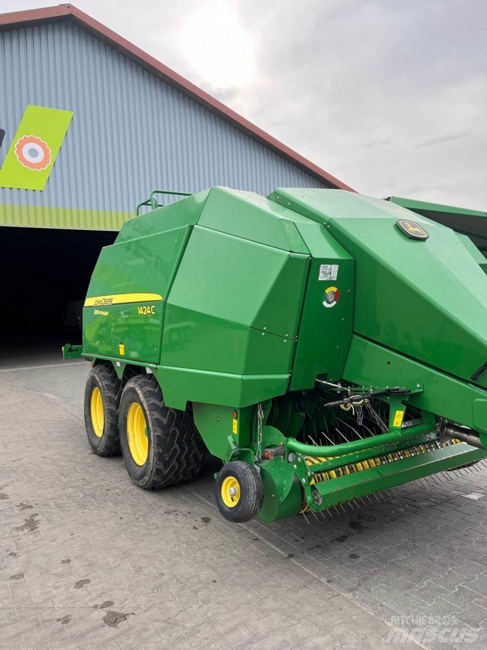 John Deere 1424 C Тюкові прес-підбирачі