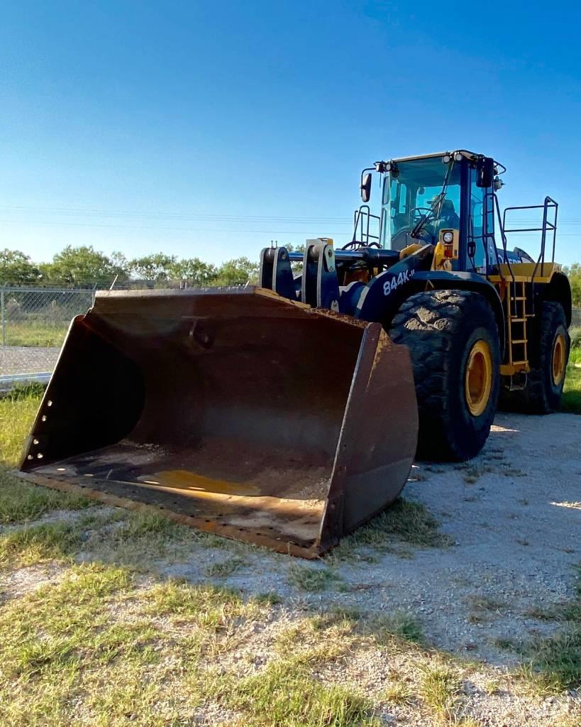 John Deere 844 K Фронтальні навантажувачі