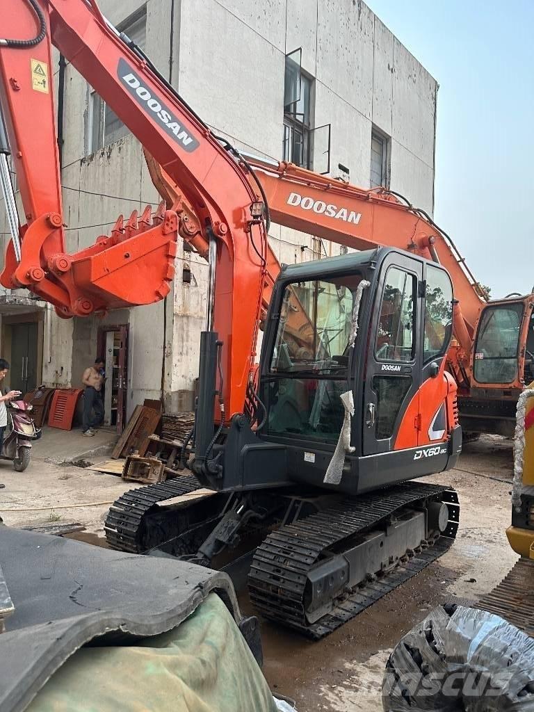 Doosan DX 60 Міні-екскаватори < 7т