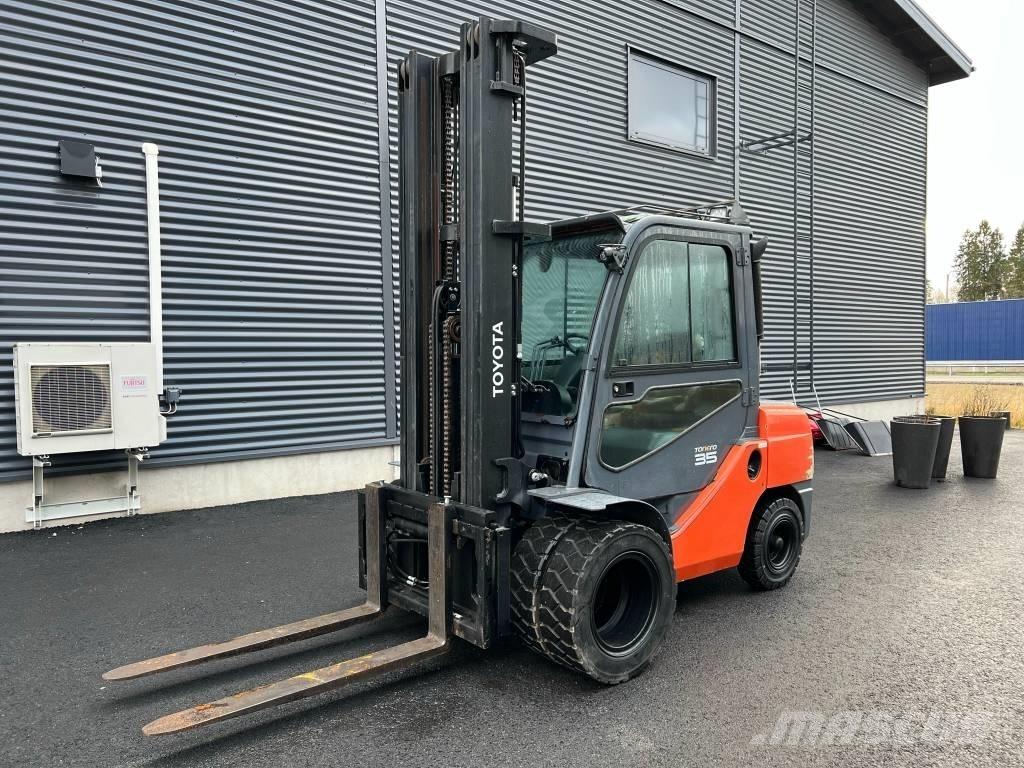 Toyota 52-8 FD JF 35 Дизельні навантажувачі