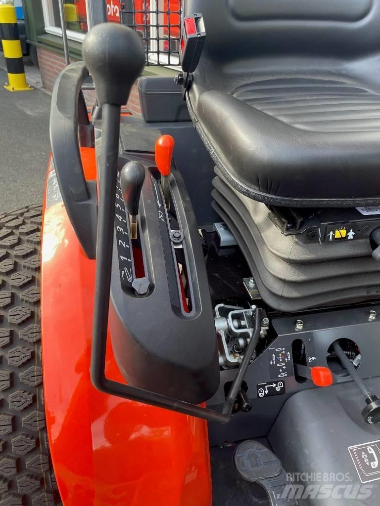 Kubota B2261 HDW Трактори