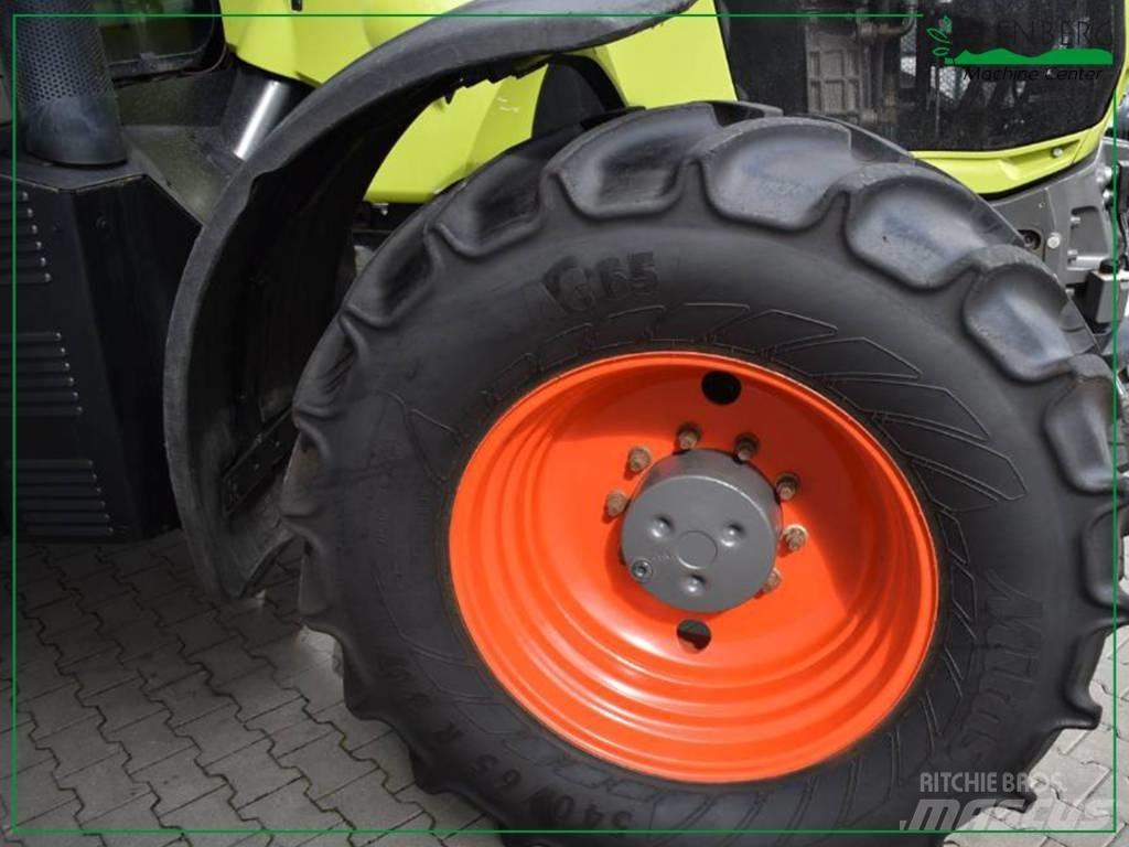 CLAAS Axion 810 Трактори