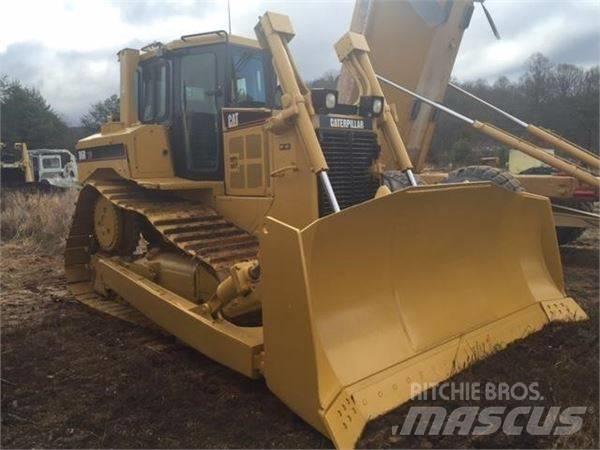 CAT D 6 R Гусеничні бульдозери