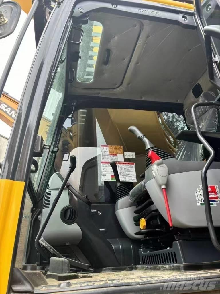 Komatsu 400-8 Гусеничні екскаватори