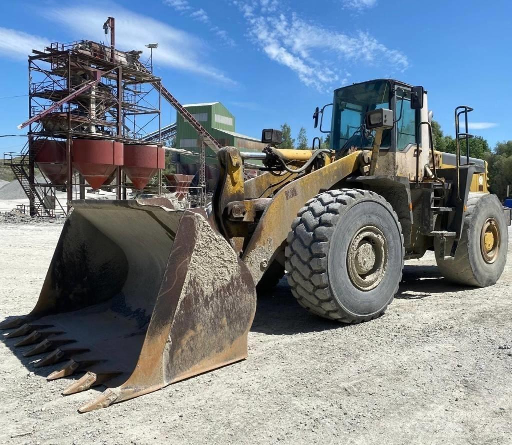 Komatsu WA 470-3 Фронтальні навантажувачі