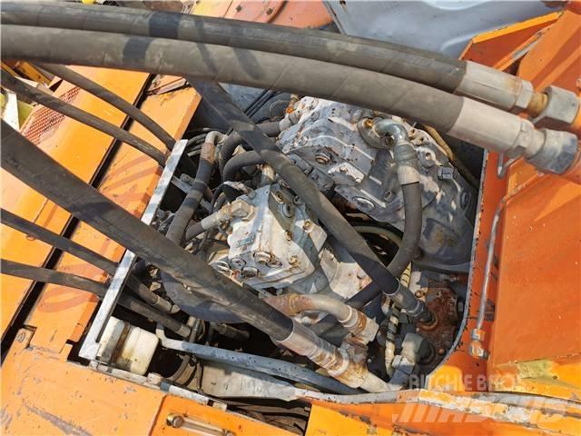 Hitachi EX160WD Гусеничні екскаватори