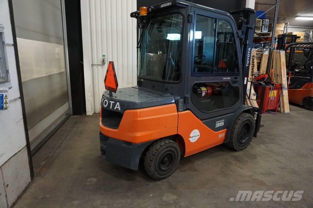 Toyota 52-8FDJF35 Дизельні навантажувачі