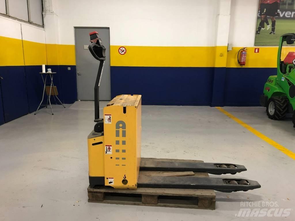 Atlet CLL 180 Ручні штабелери