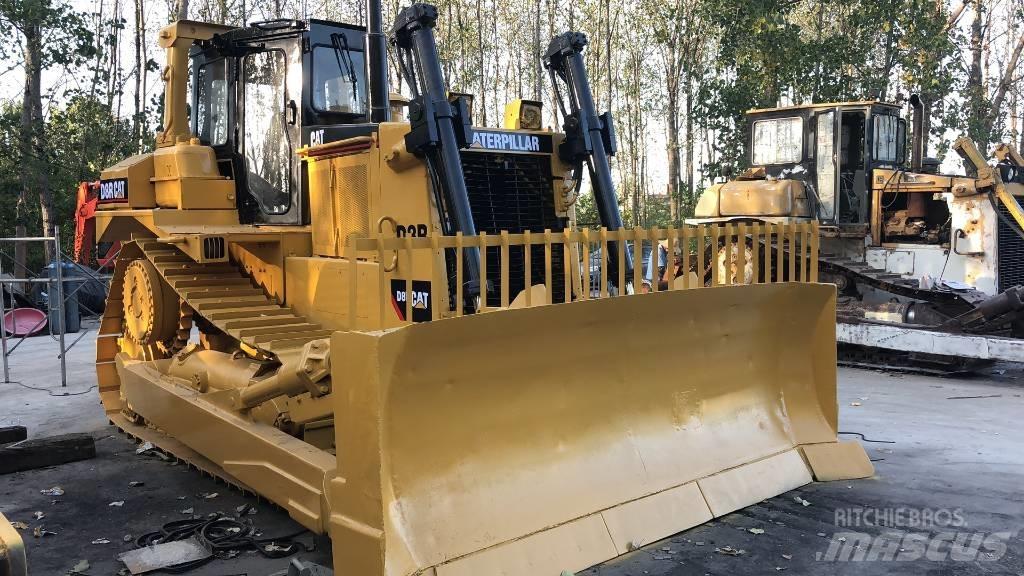 CAT D8R Гусеничні бульдозери