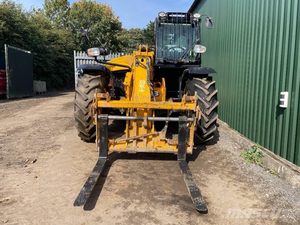 JCB 535-95 Телескопічні навантажувачі