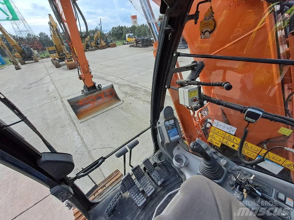 Hitachi ZX135US-6 Гусеничні екскаватори
