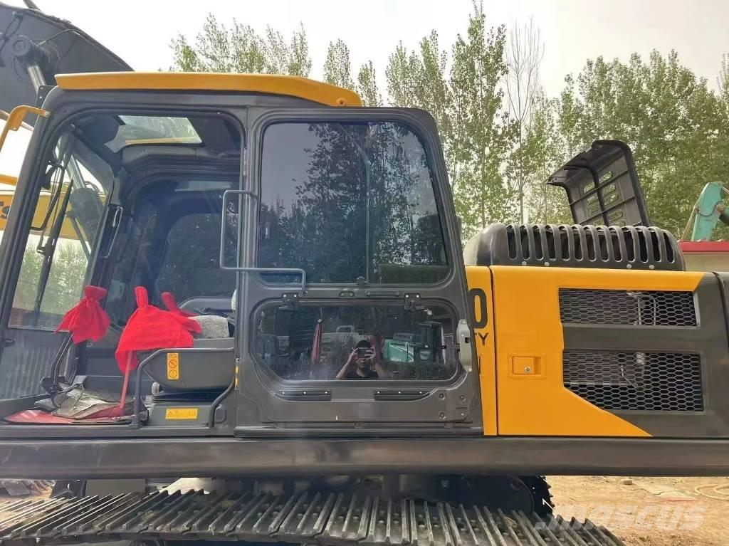 Volvo EC 210 D Гусеничні екскаватори