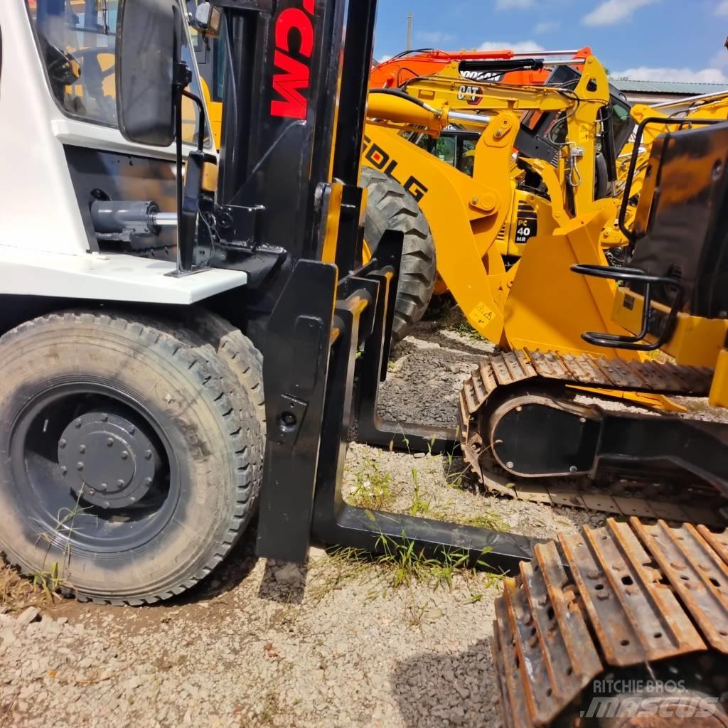 TCM FD100 Дизельні навантажувачі
