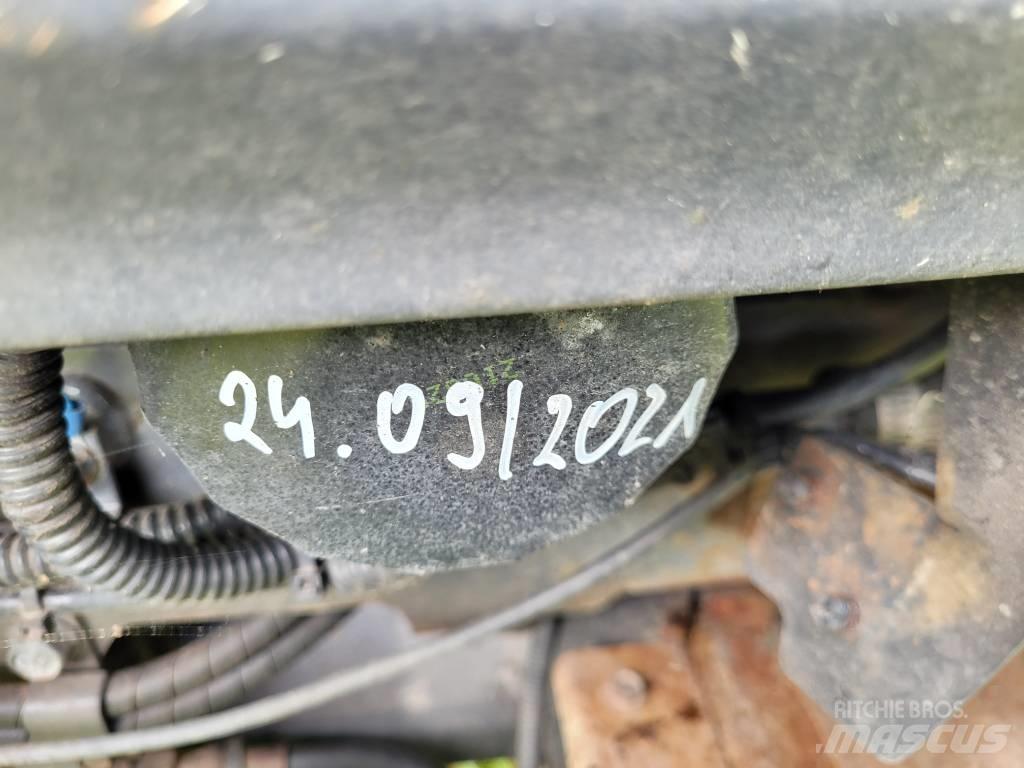 Kubota STV 36 Трактори