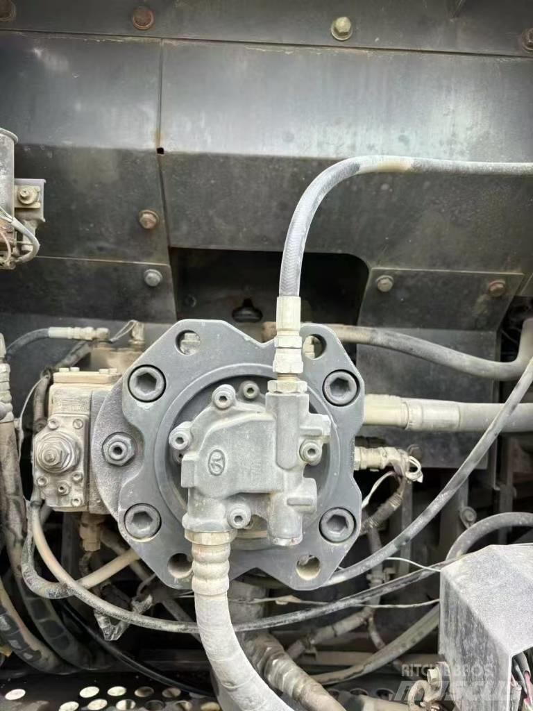 Sumitomo SH 210-5 Гусеничні екскаватори