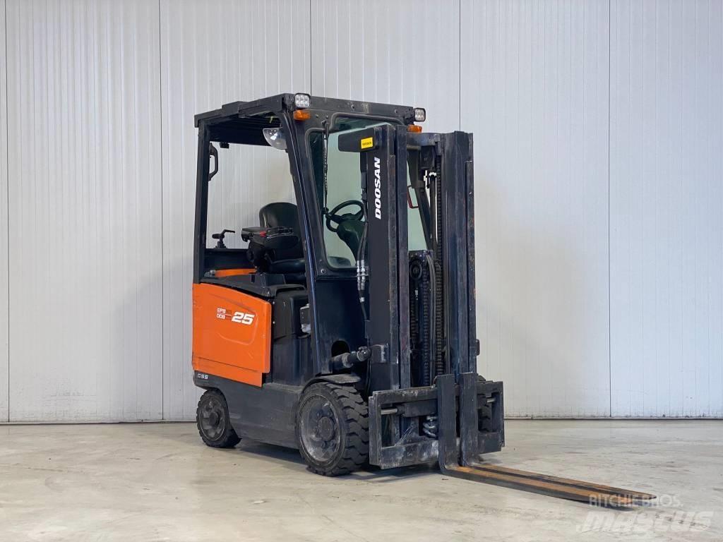Doosan BC25S-7 Електронавантажувачі