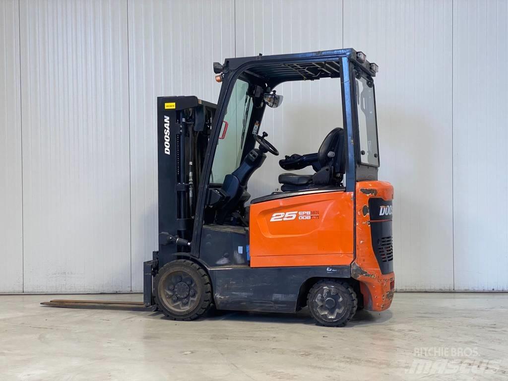 Doosan BC25S-7 Електронавантажувачі