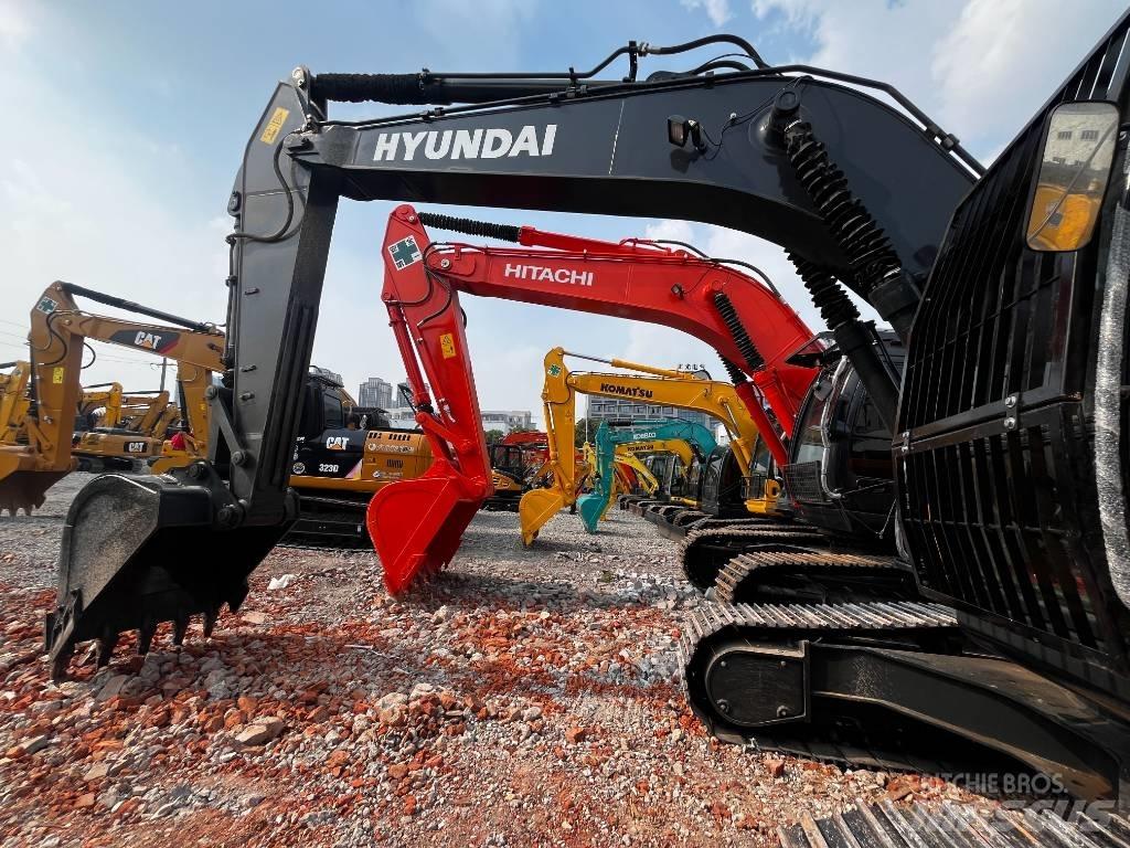 Hyundai HX 220 Гусеничні екскаватори