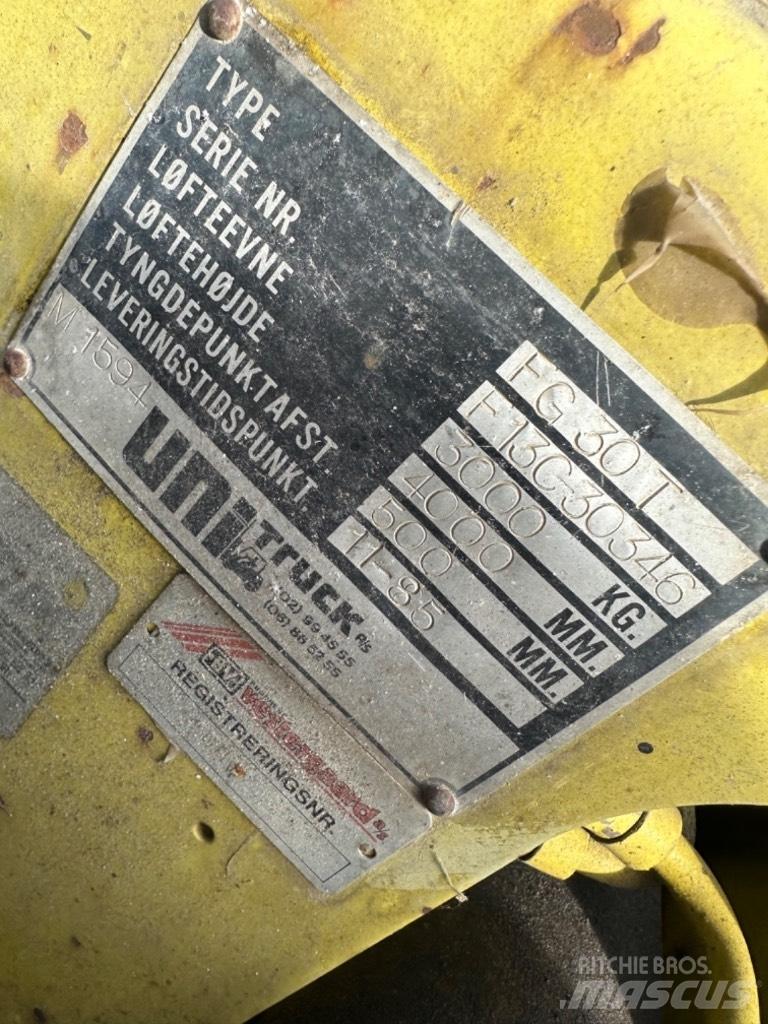 Mitsubishi FG 30 Газові навантажувачі