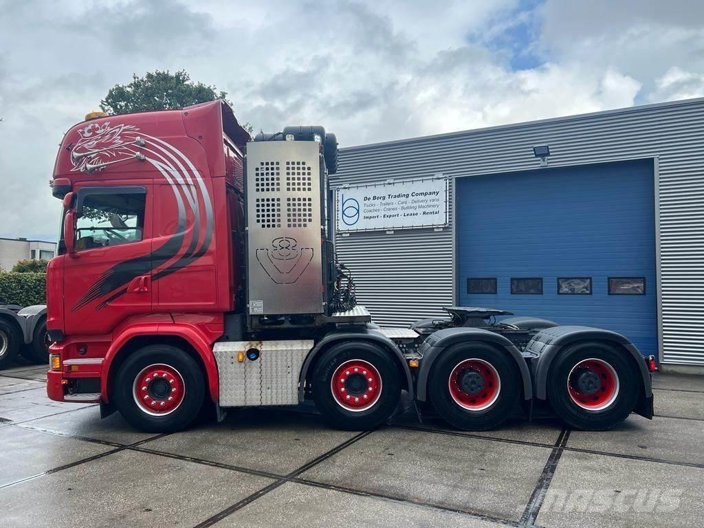 Scania R580 8x4 Тягачі