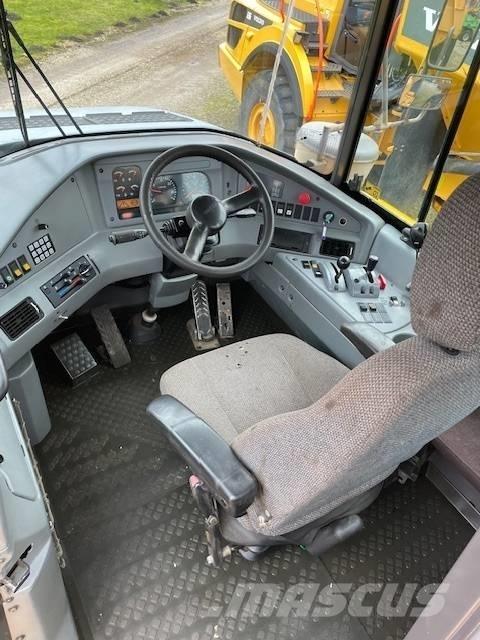 Volvo A30E Зчленовані самоскиди