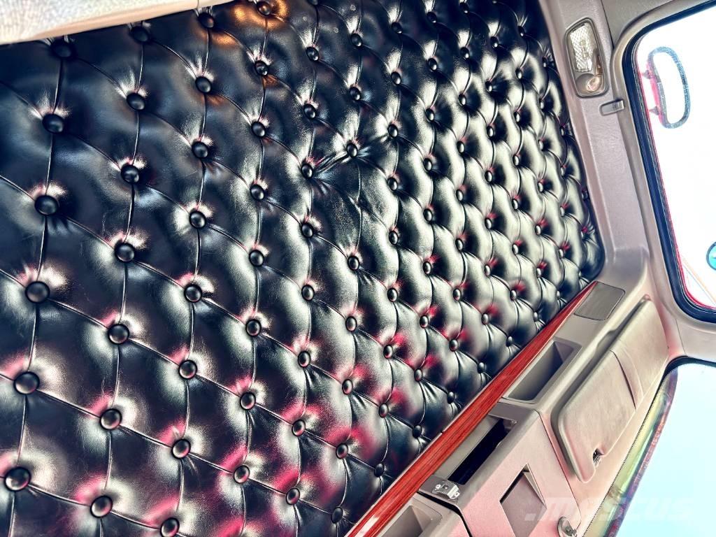 Kenworth W 900 Тягачі