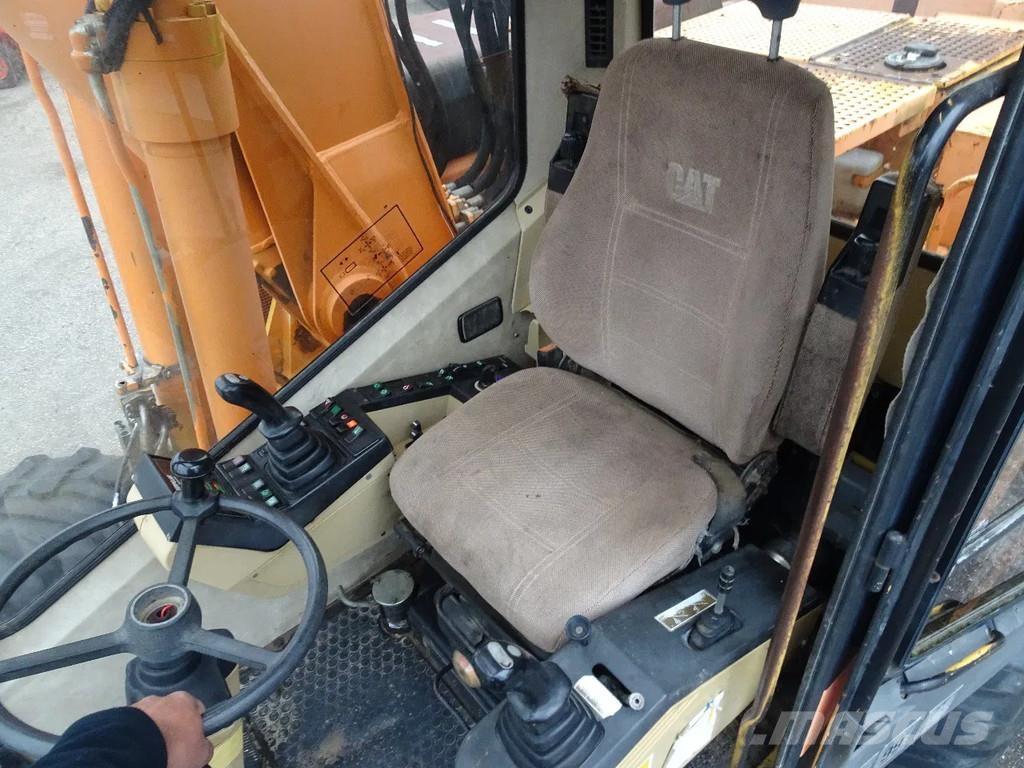 CAT M315 Колісні екскаватори