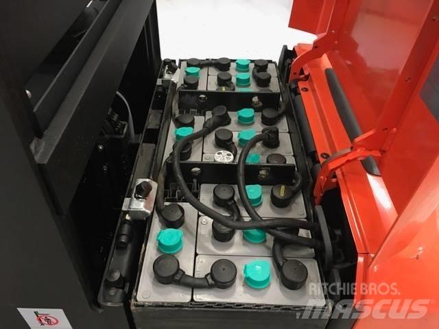 Toyota OSE 100 W Підбирачі замовлень з нижніх ярусів