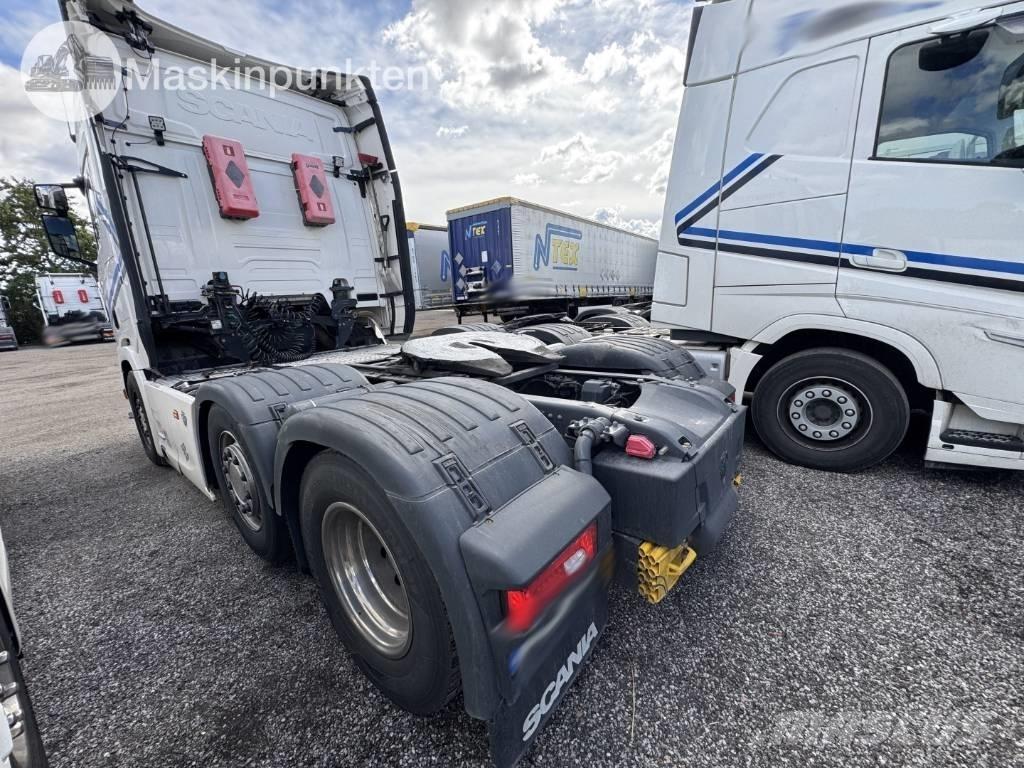 Scania R 520 Тягачі